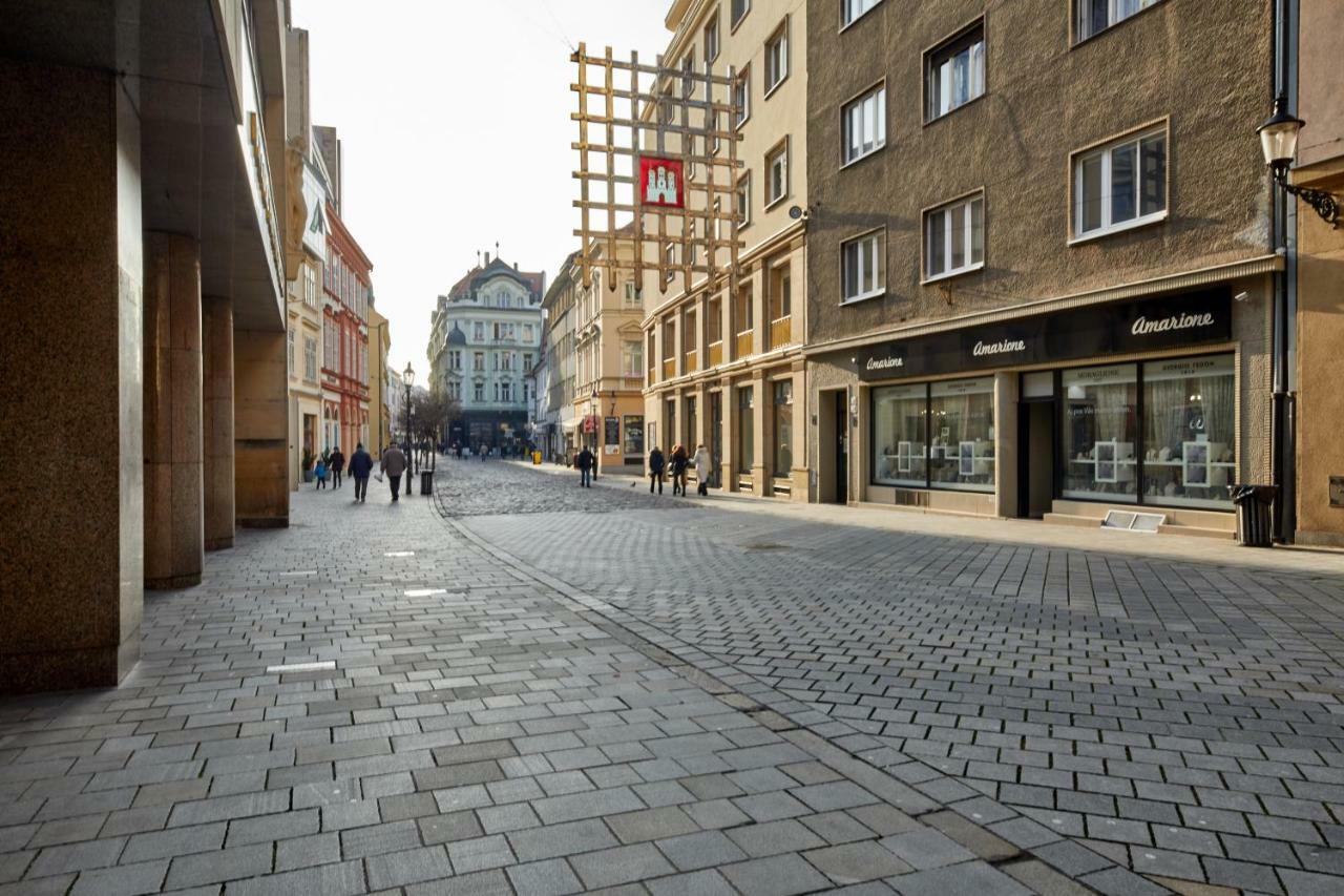Pikachu'S Gallery - Historical Old Town ブラチスラヴァ エクステリア 写真